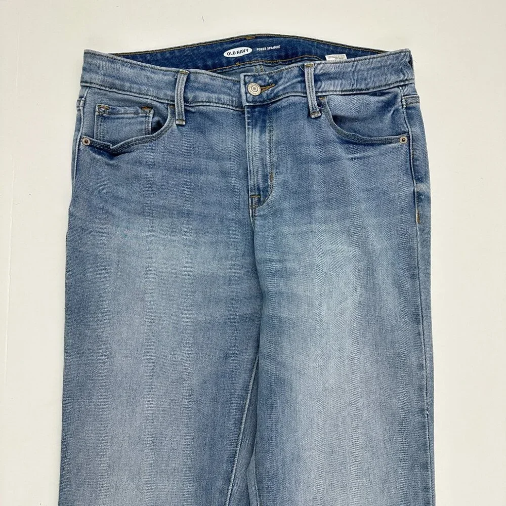 Old Navy Power Straight Women's size 6 Long‎ Medium Wash Blue Denim Jeans